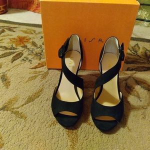 Unisa marata black heels size 7